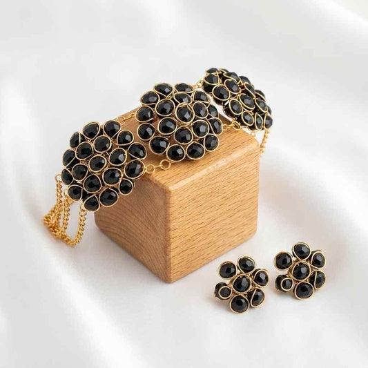 Black Crystal Set of Necklace and Earring (Pack of 1)